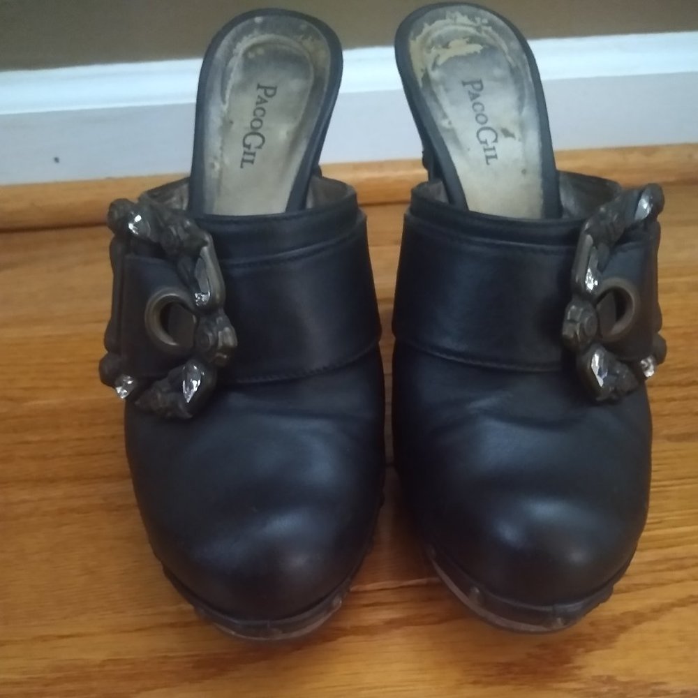 Gorgeous stylish  Mules with jewelry-like buckle